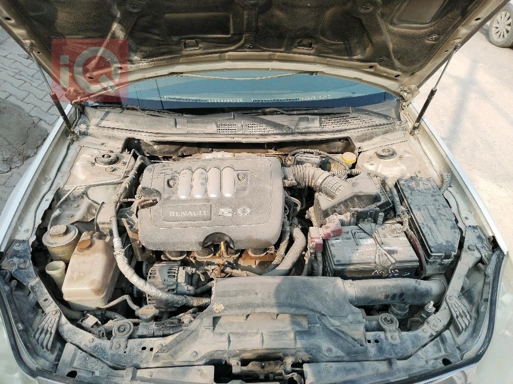 رينو سافران